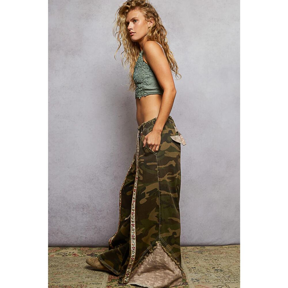 "Flora Striper" Floral Accent Pants in Olive Camo - Picture 2 of 6